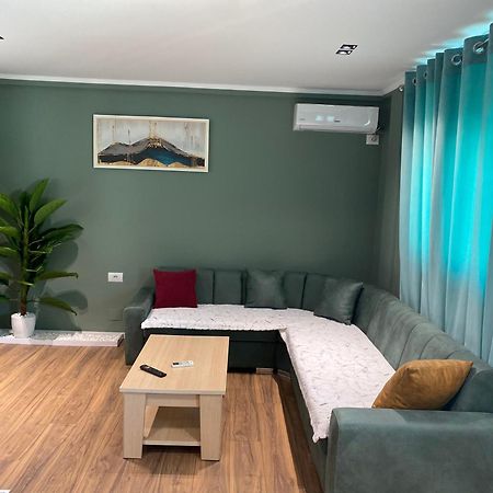Novs Apartment3 Gjirokaster Ngoại thất bức ảnh