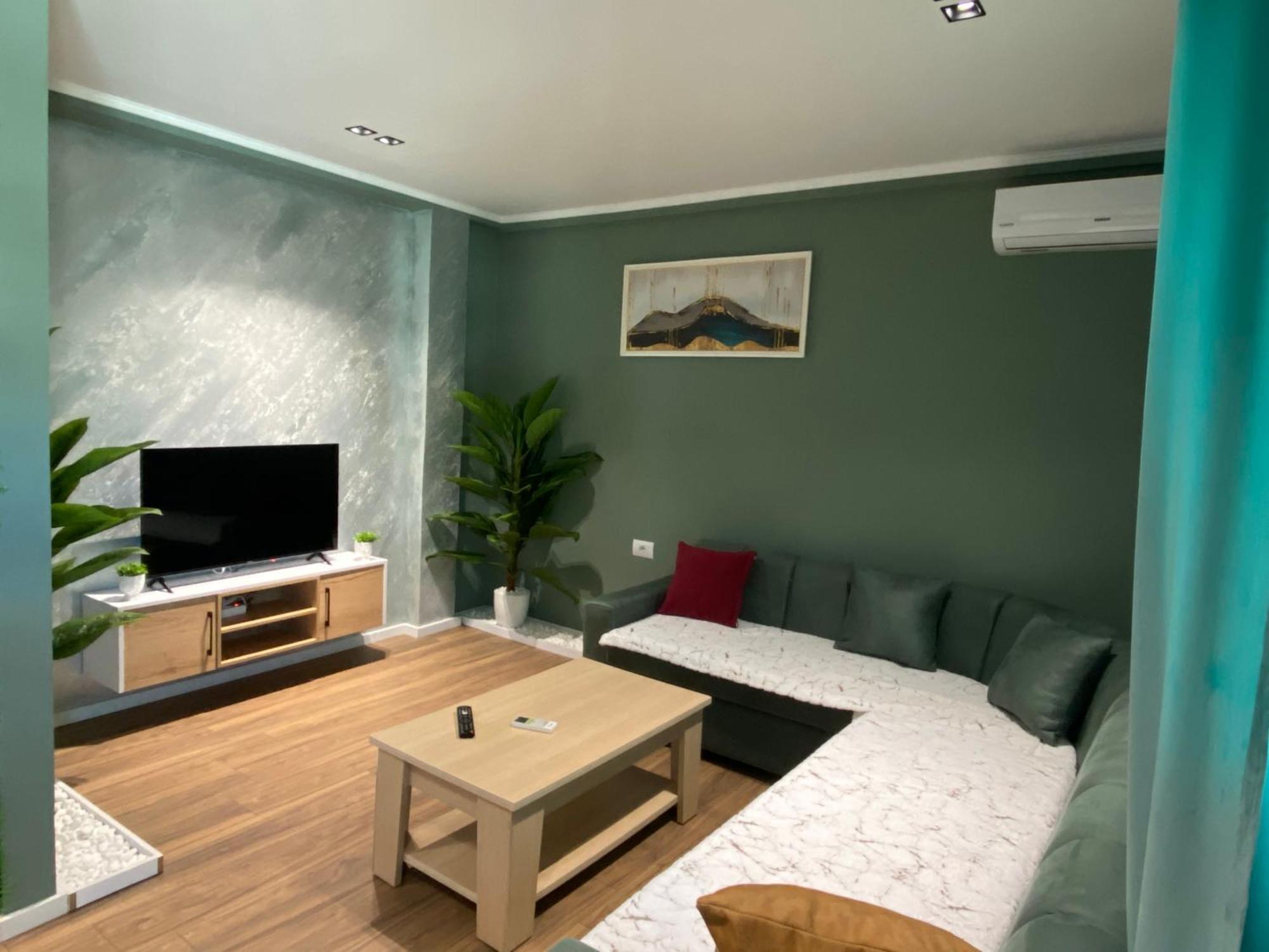 Novs Apartment3 Gjirokaster Ngoại thất bức ảnh